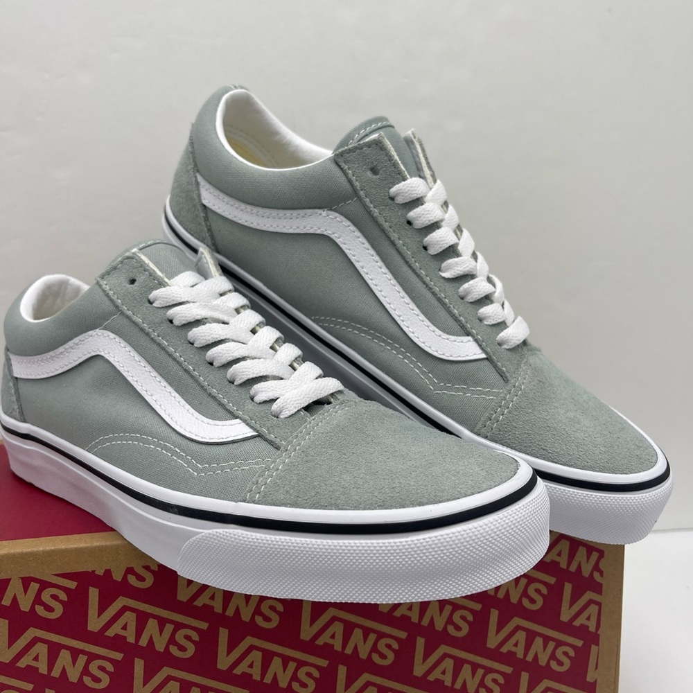 Vans WMNS Old Skool
Color Theory Pure Grey
VNO00CR5EPO Sneakers - Picture 4 of 16